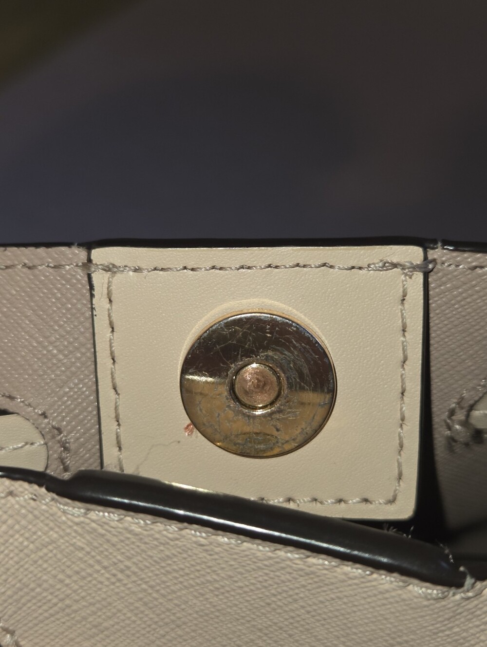 Michael Kors Trista MD Bucket Bag - Picture 4 of 11